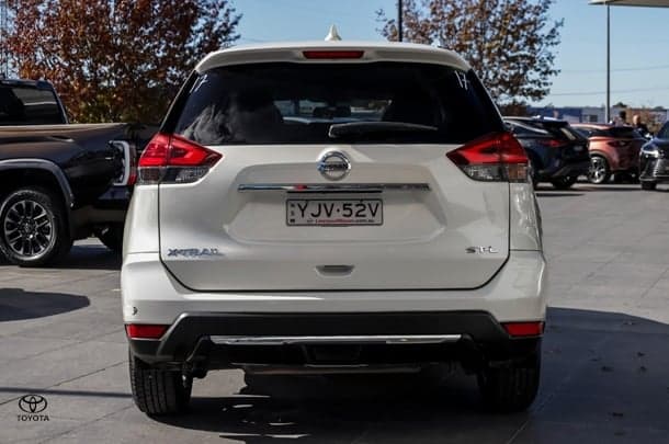 2020 Nissan X-TRAIL ST-L in White