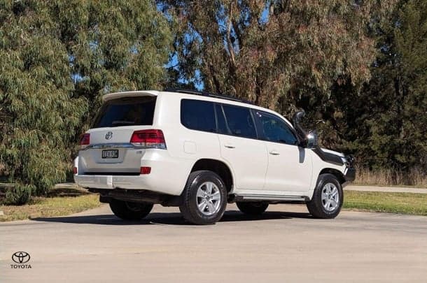 2019 Toyota Landcruiser GXL in White