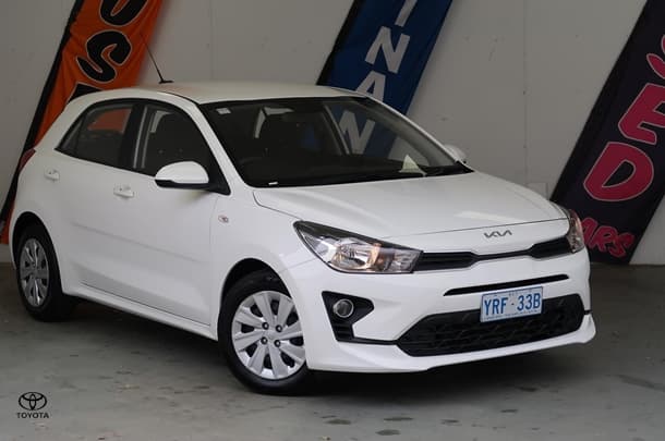 2022 Kia Rio S in White