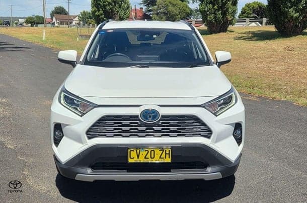2019 Toyota RAV4 GXL-2WD in White