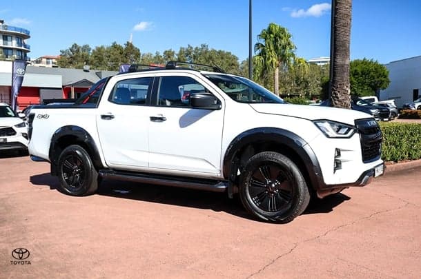 2022 Isuzu D-MAX X-TERRAIN in White
