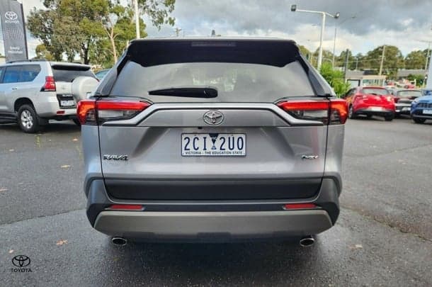2025 Toyota RAV4 GXL in Silver