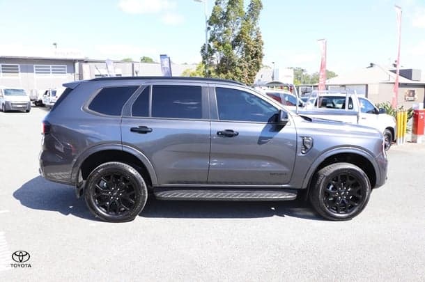 2023 Ford Everest Sport in Grey