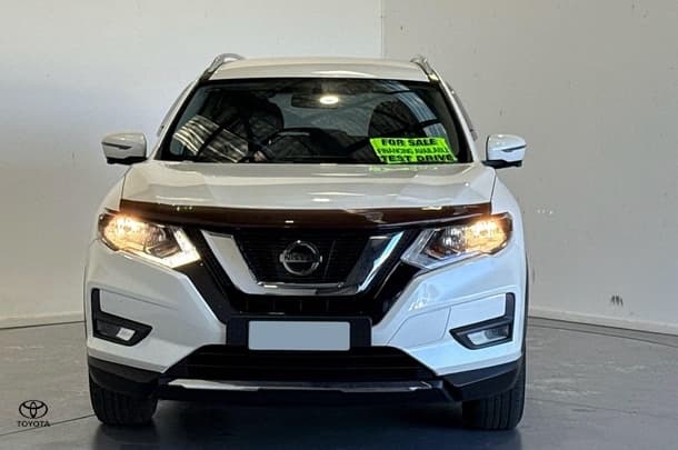 2019 Nissan X-TRAIL ST-L in White