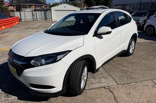 2017 Honda HR-V VTi in White