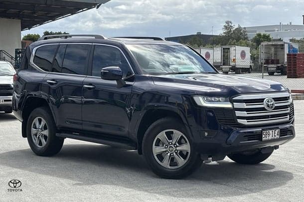 2023 Toyota Landcruiser Sahara in Blue