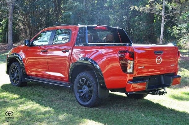 2025 Mazda BT-50 SP in Red