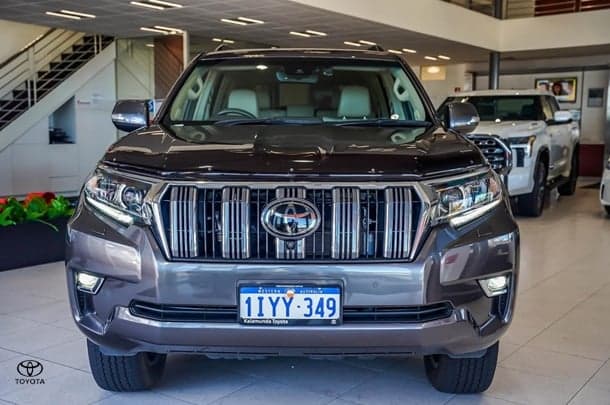 2021 Toyota Landcruiser Prado VX in Grey