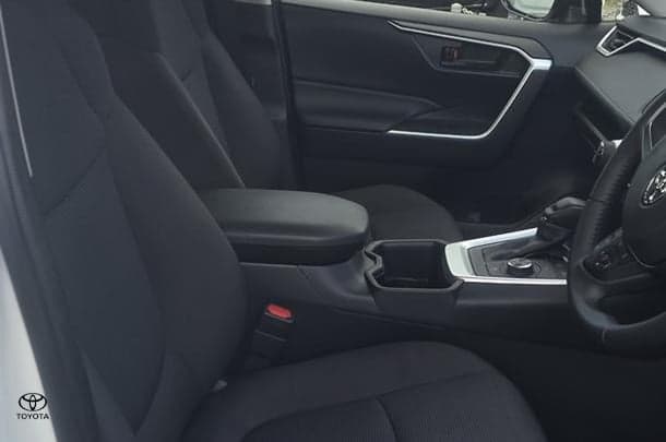 2025 Toyota RAV4 GX AWD in White
