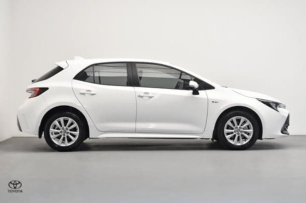 2025 Toyota Corolla Ascent Sport in White
