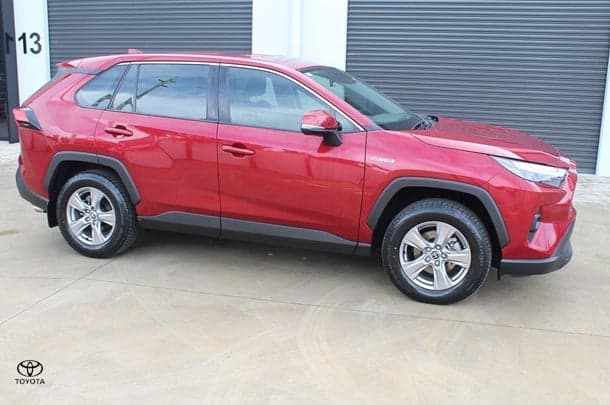 2022 Toyota RAV4 GX-2WD in Red