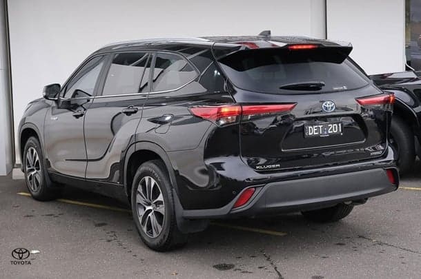 2023 Toyota Kluger GXL in Black