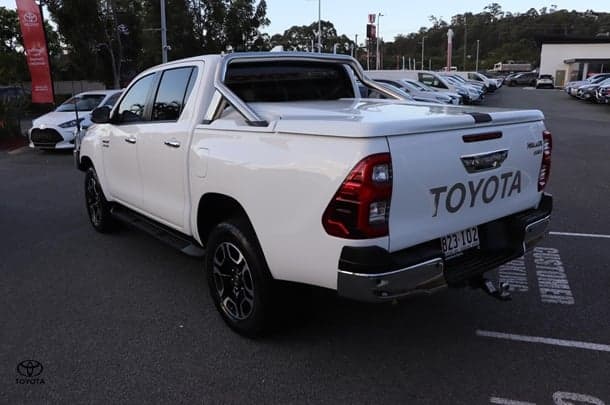 2022 Toyota Hilux SR5 in White