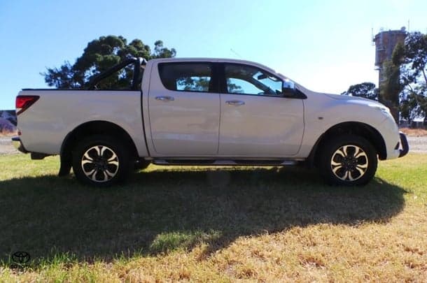 2017 Mazda BT-50 XTR in White