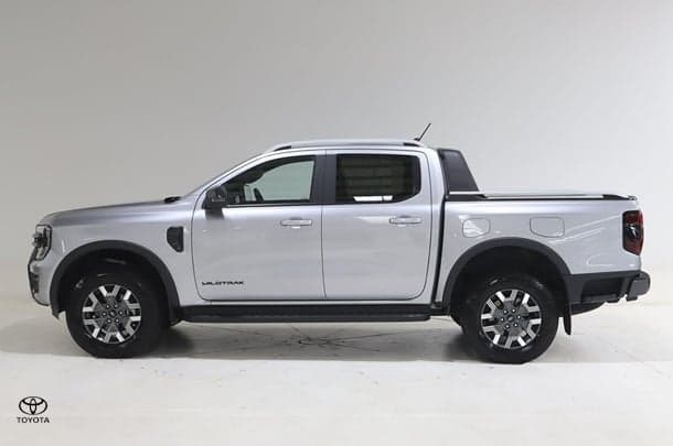 2025 Ford Ranger PHEV Wildtrak in Pink
