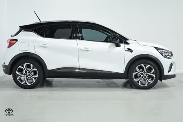 2021 Renault Captur Intens in Other