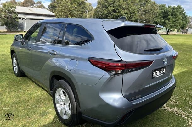 2023 Toyota Kluger GX in Blue