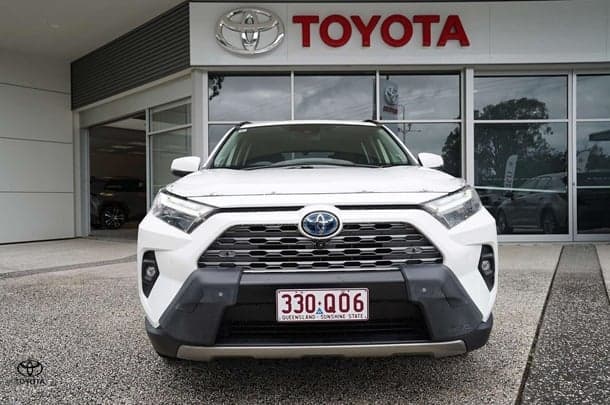 2023 Toyota RAV4 Cruiser in White