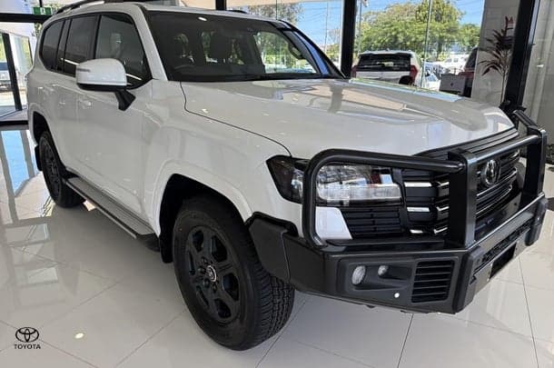 2024 Toyota Landcruiser GXL in White