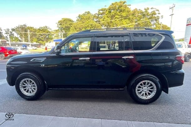 2024 Nissan Patrol Ti in Black