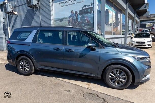 2021 Kia Carnival S in Blue
