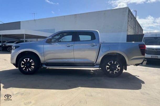 2026 Mazda BT-50 GT in Silver