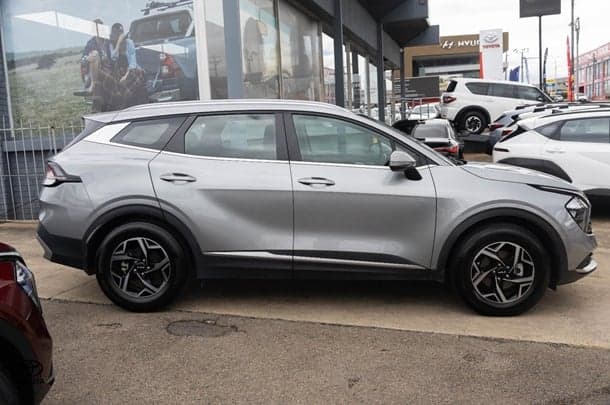 2024 Kia Sportage S in Steel Grey (Klg)