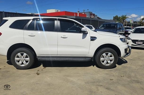 2020 Ford Everest Ambiente in White