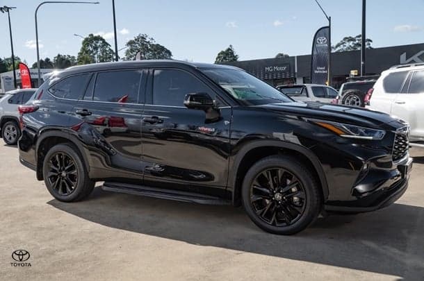 2024 Toyota Kluger AWD GRANDE in Black