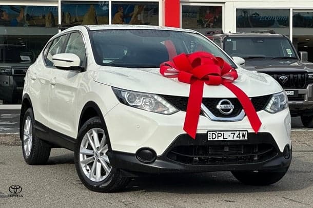 2017 Nissan QASHQAI N-TEC in White