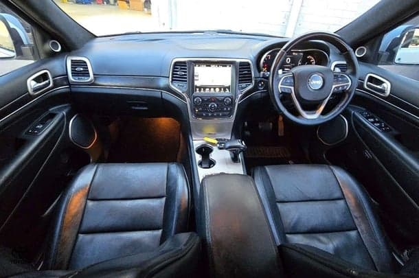 2013 Jeep Grand Cherokee Summit in White