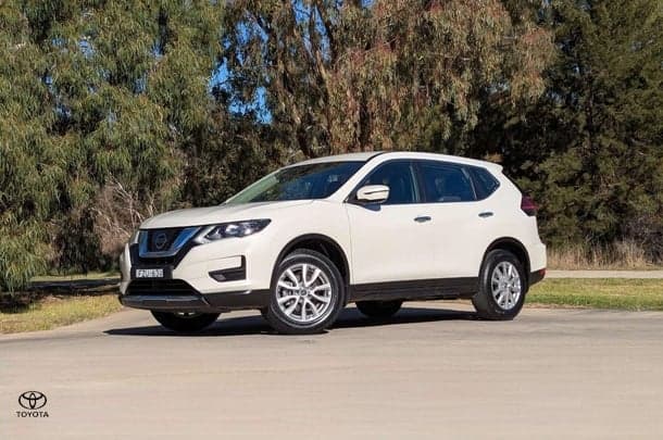 2018 Nissan X-TRAIL ST in White