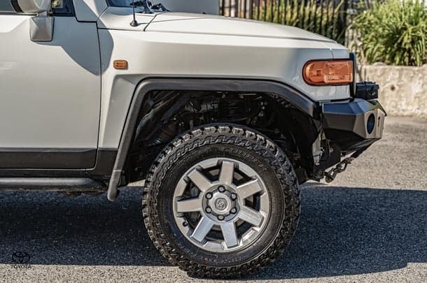 2016 Toyota FJ Cruiser Base in White