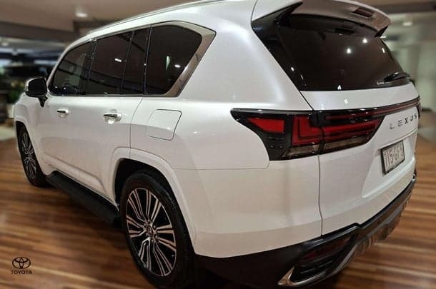 2022 Lexus LX LX500d in White