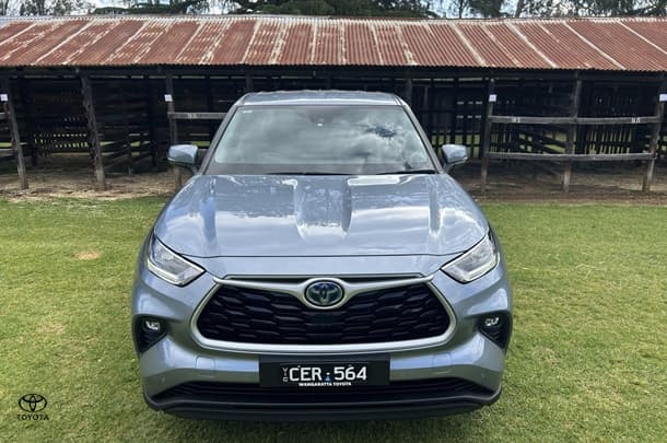 2023 Toyota Kluger GX in Blue