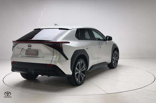 2024 Toyota bZ4X Standard 2WD in Silver