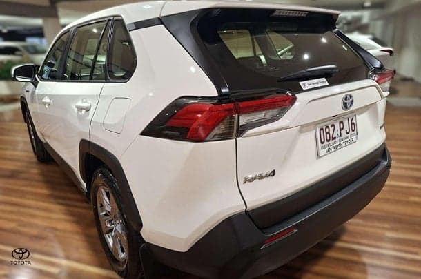 2023 Toyota RAV4 GX-2WD in White