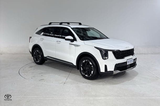 2023 Kia Sorento Sport in White