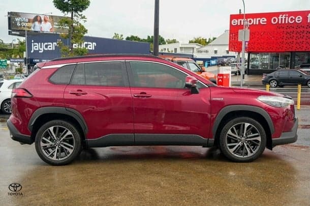 2023 Toyota Corolla Cross Atmos AWD in Red