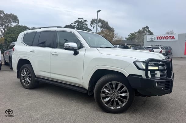 2022 Toyota Landcruiser Sahara ZX in White