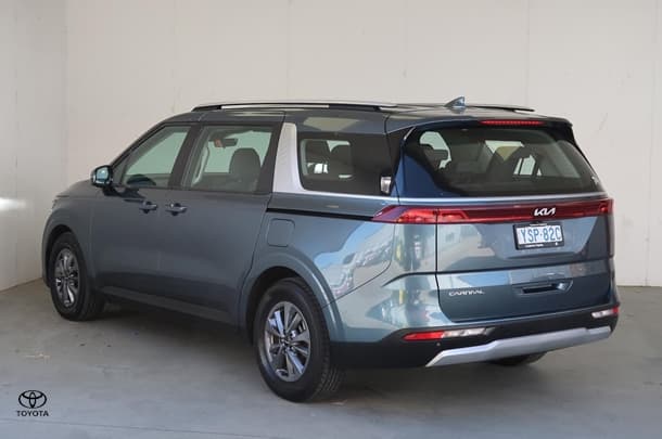 2023 Kia Carnival S in Blue