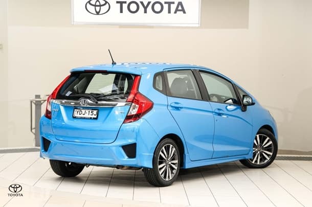 2015 Honda Jazz VTi-L in Blue