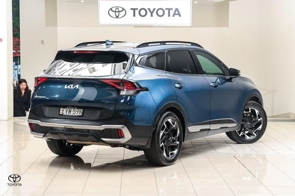 2022 Kia Sportage SX+ in Blue