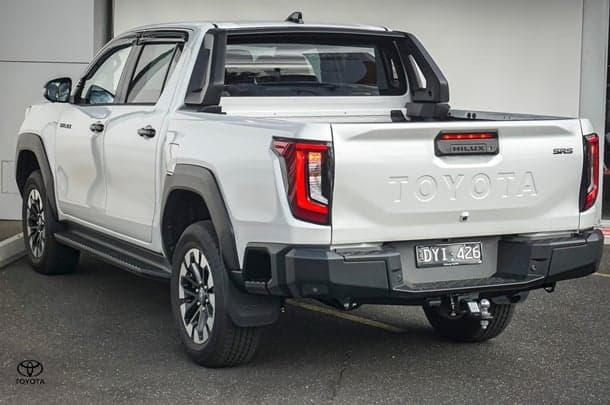 2026 Toyota Hilux SR5 48V in White