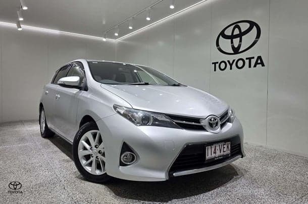 2014 Toyota Corolla Ascent Sport in Silver