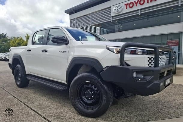 2026 Toyota Hilux SR 48V in White