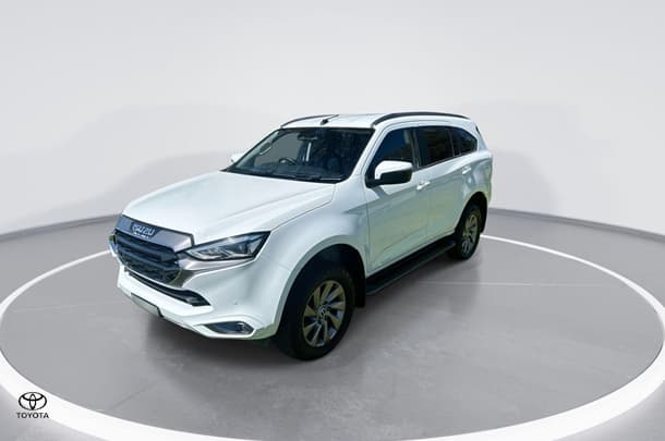 2023 Isuzu MU-X LS-U in White