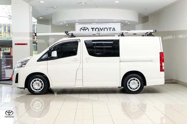 2021 Toyota Hiace Base in White