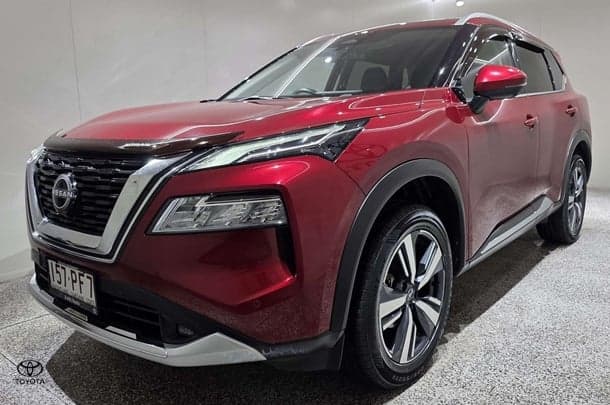 2023 Nissan X-TRAIL Ti in Red