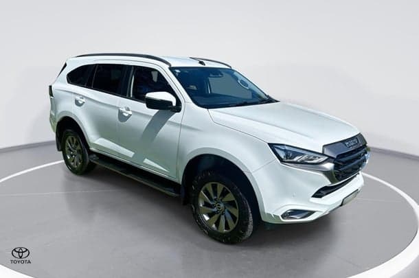 2023 Isuzu MU-X LS-U in White